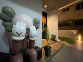 5000 SQFT BRAND NEW Semi-D Hype Home 10pax